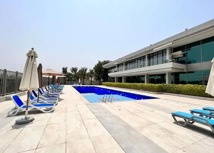Larbi Luxurious 1Br In Polo Residence
